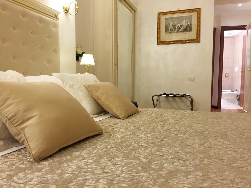 Locanda Navona Hotel โรม ภายนอก รูปภาพ